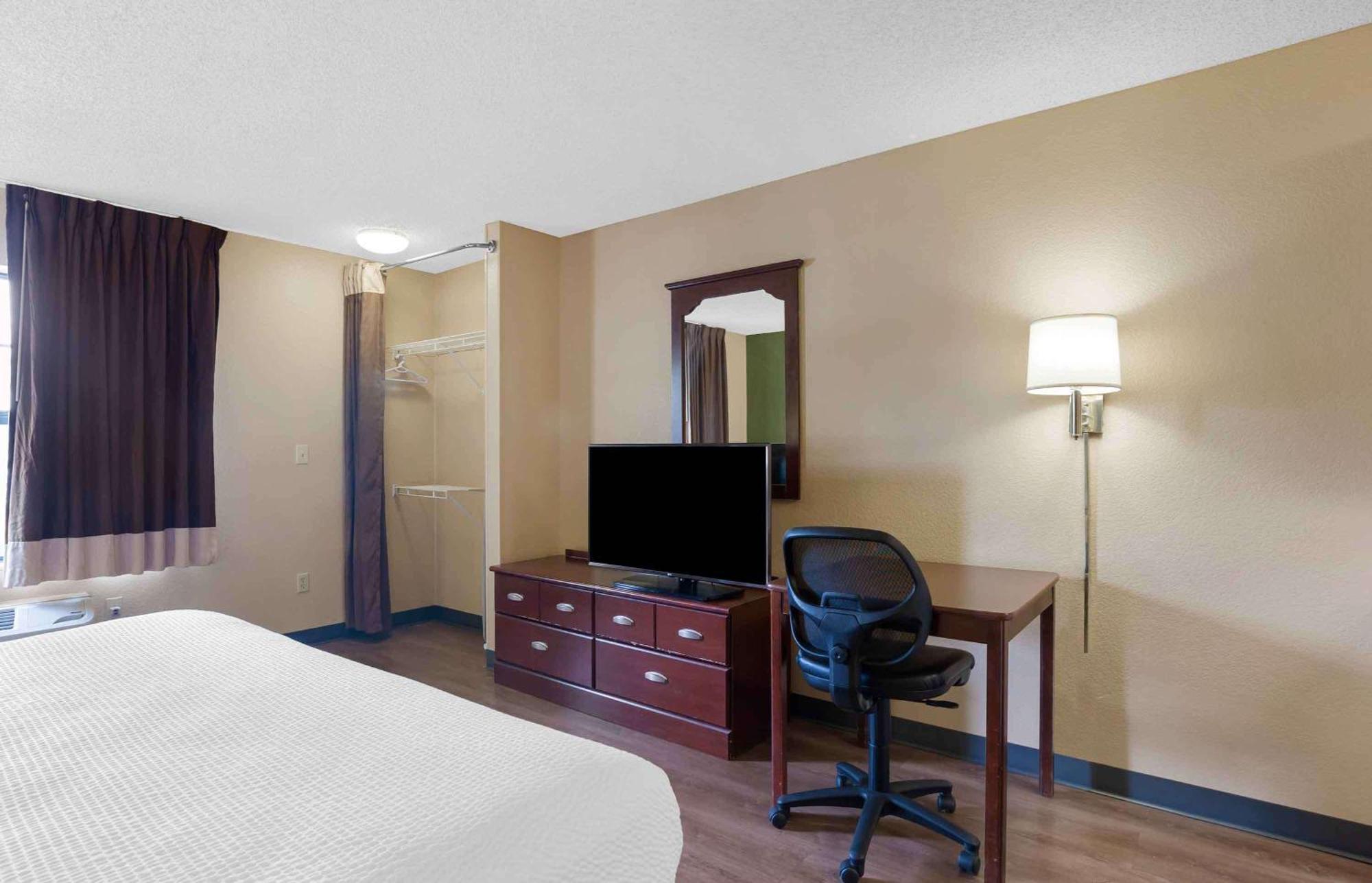 Extended Stay America Suites - Cleveland - Airport - North Olmsted Extérieur photo