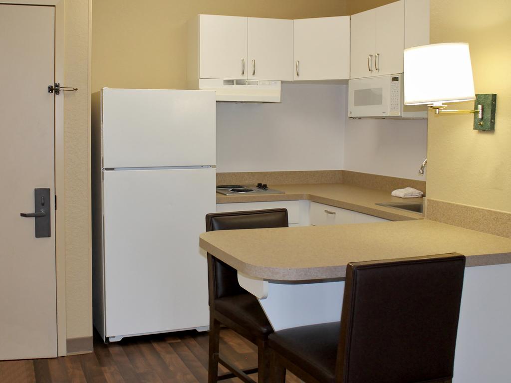 Extended Stay America Suites - Cleveland - Airport - North Olmsted Extérieur photo