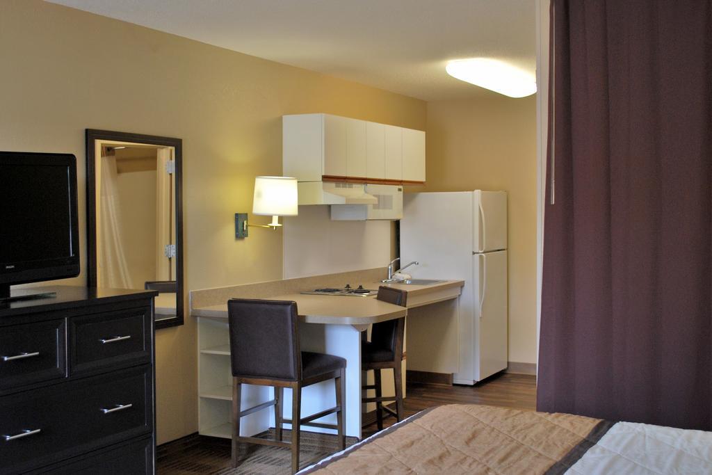 Extended Stay America Suites - Cleveland - Airport - North Olmsted Extérieur photo