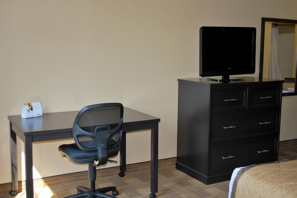 Extended Stay America Suites - Cleveland - Airport - North Olmsted Chambre photo